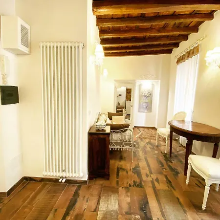 Apartment Del Vicolo